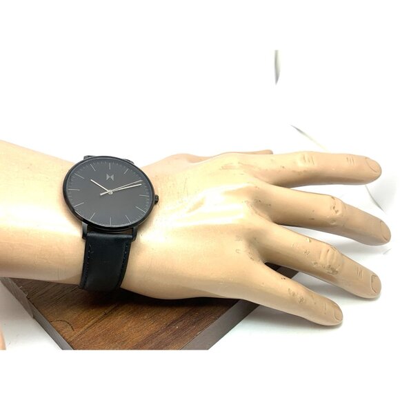 MVMT Men's Watch Quartz 28000088-D Legacy Slim Panther Black Dial Leather 42mm - Picture 4 of 13